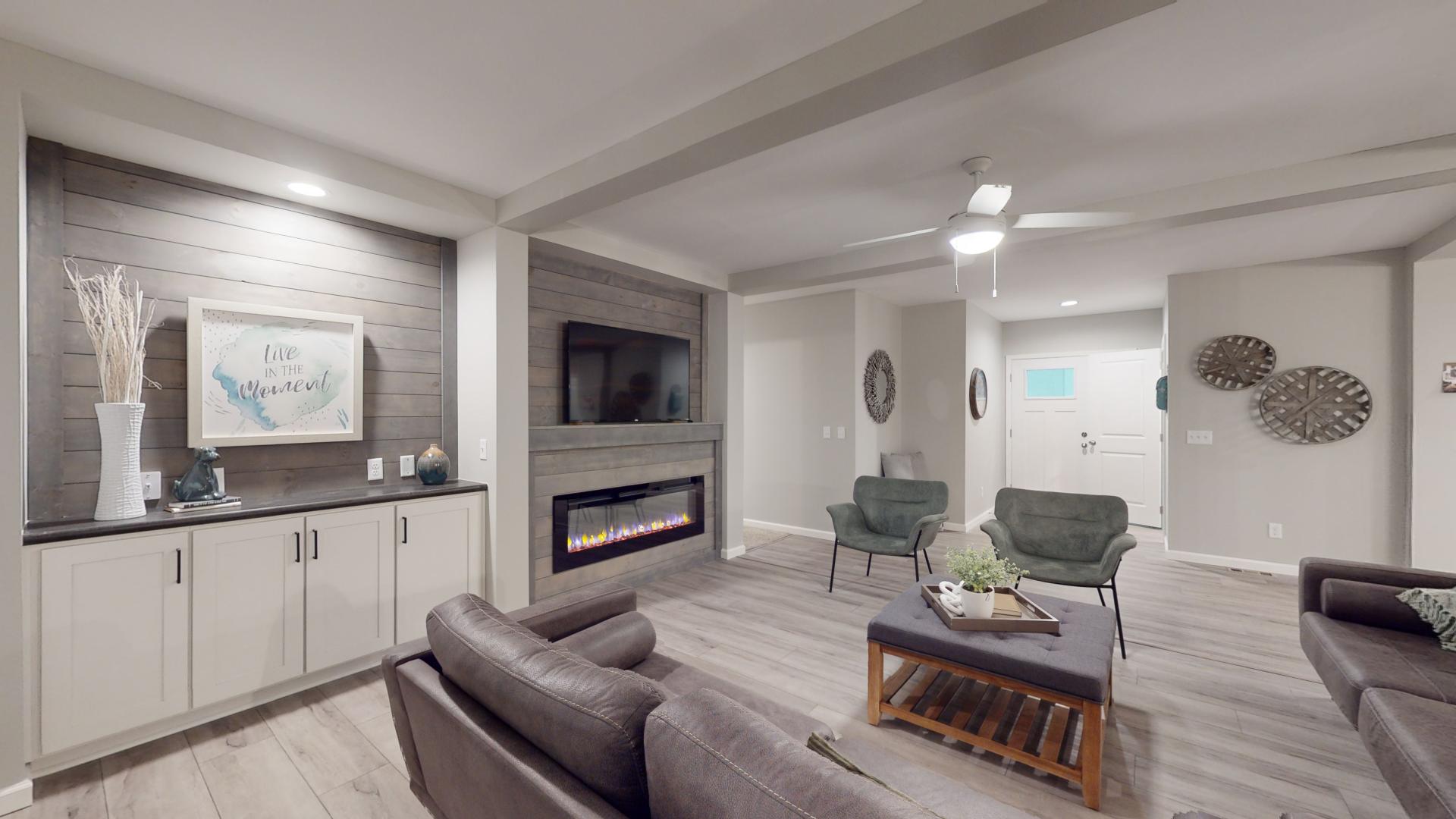 Ultra Ultra 10 2P2409-X from Showcase Homes